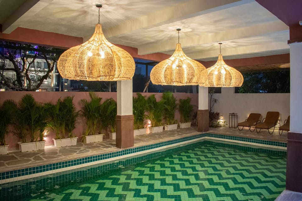 Pool view, Swimming pool