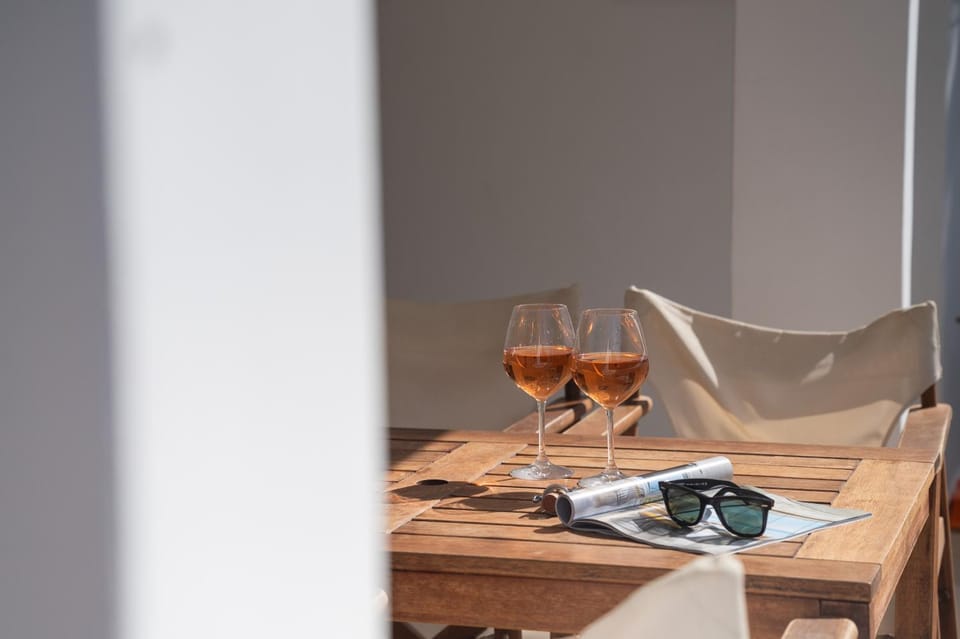 Seating area, Drinks
