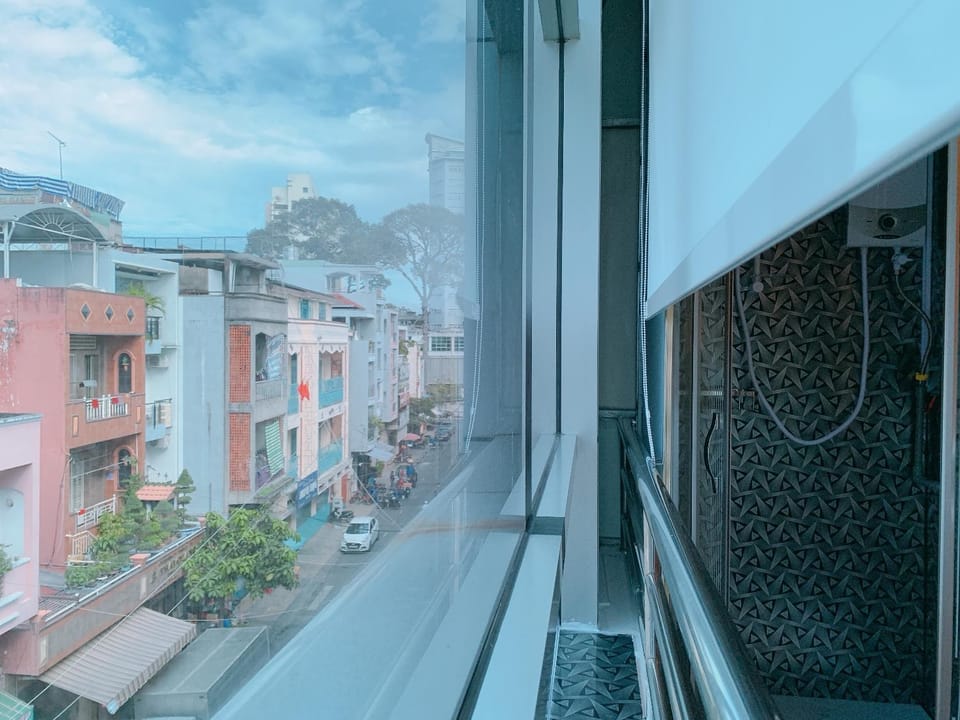 Neighbourhood, Balcony/Terrace, City view, Street view