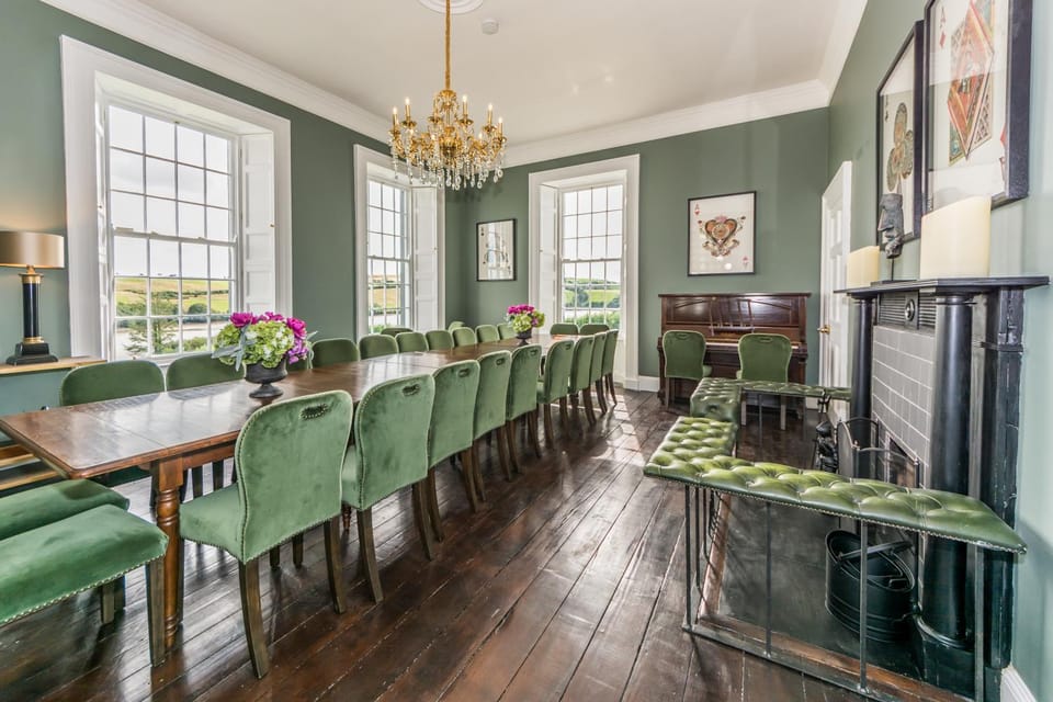 Ballywilliam House Kinsale,sleeps 32 guests, 8 mins to town, 14 night minimum stay House in County Cork