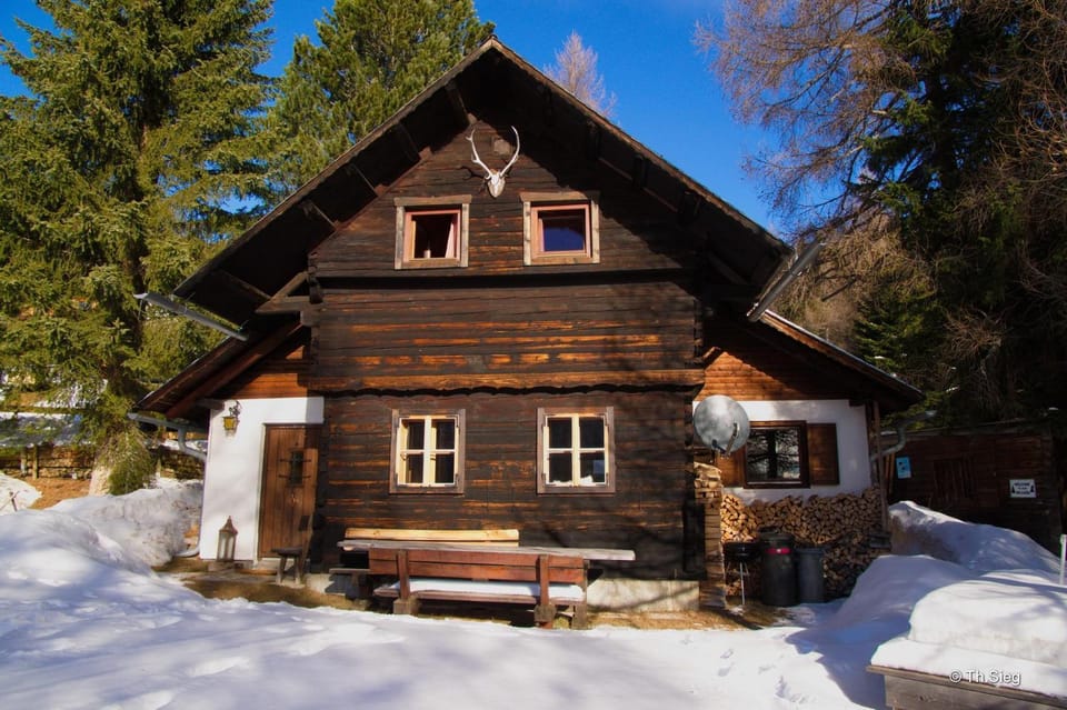 Falkert-Hütte „Beim Almöhi" Chalet in Carinthia, Austria