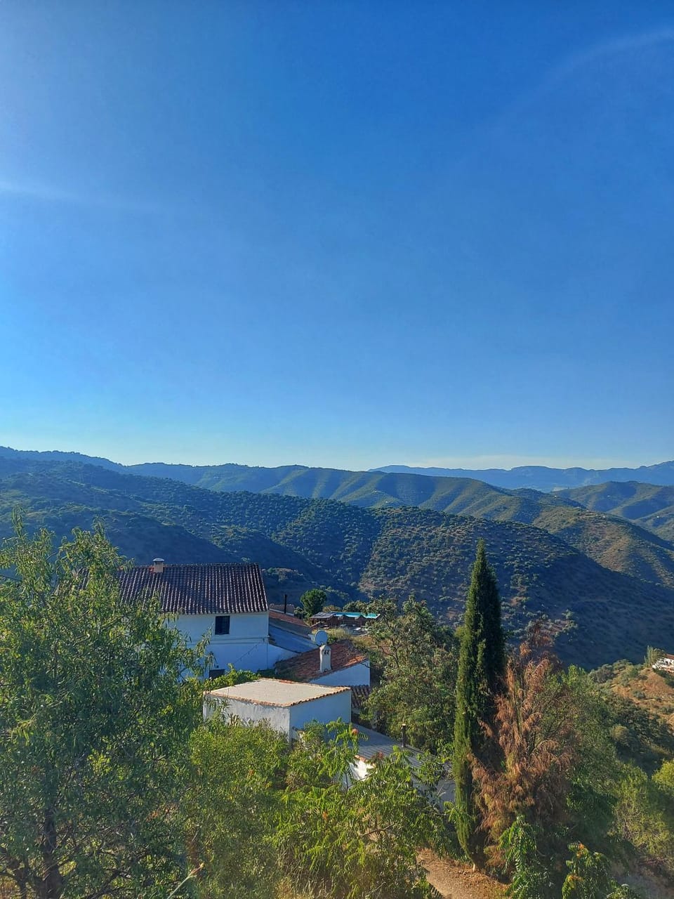 Nearby landmark, Natural landscape, Mountain view