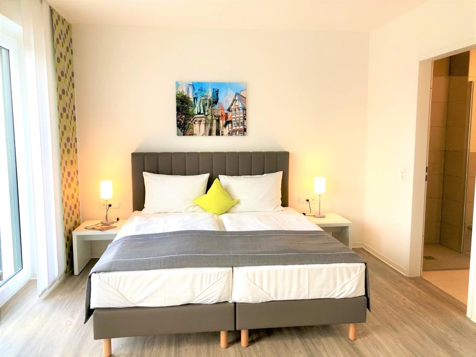 Bed, Photo of the whole room