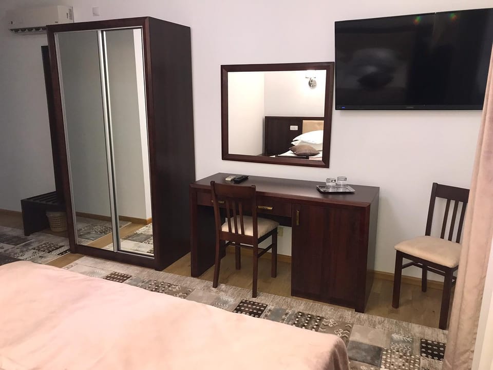 Casa Pino Bed and Breakfast in Brasov