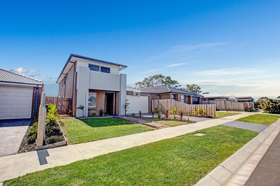 Captains Hideaway House in Victoria
