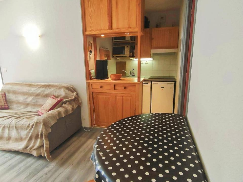 Appartement au Centre Ville pour 6 personnes - FR-1-234-228 Apartment in Cauterets