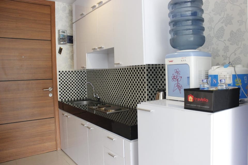 Relaxing Studio near ITB at Beverly Dago Apartment By Travelio Apartment in Bandung