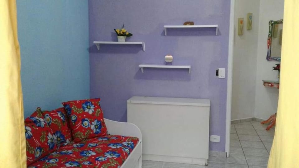 Photo of the whole room, Guests