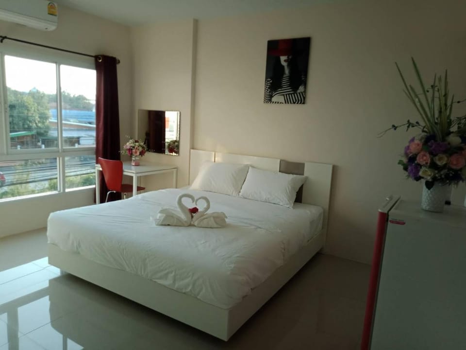 เคทู เกสเฮาส์ (K2 Guesthouse) Hotel in Chon Buri Changwat