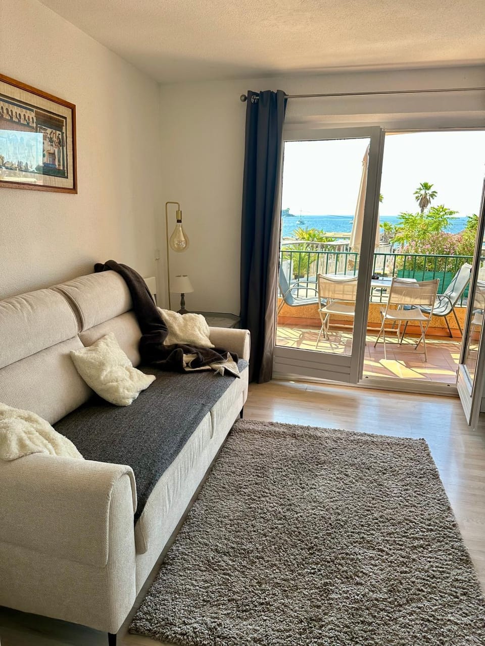 Les Marines d'Agay Studio climatisé Apartment in Saint-Raphael
