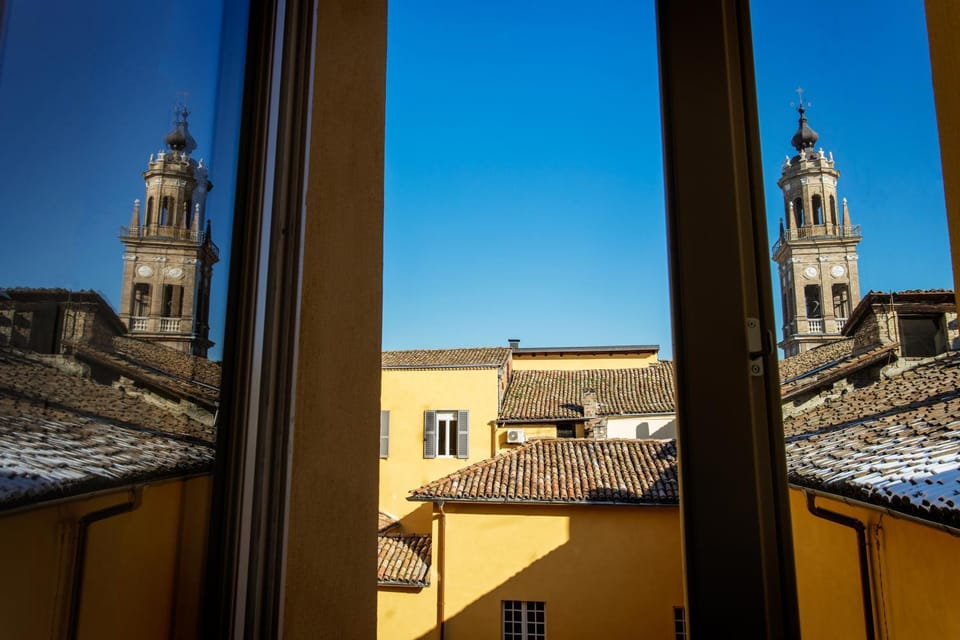 View (from property/room), Landmark view