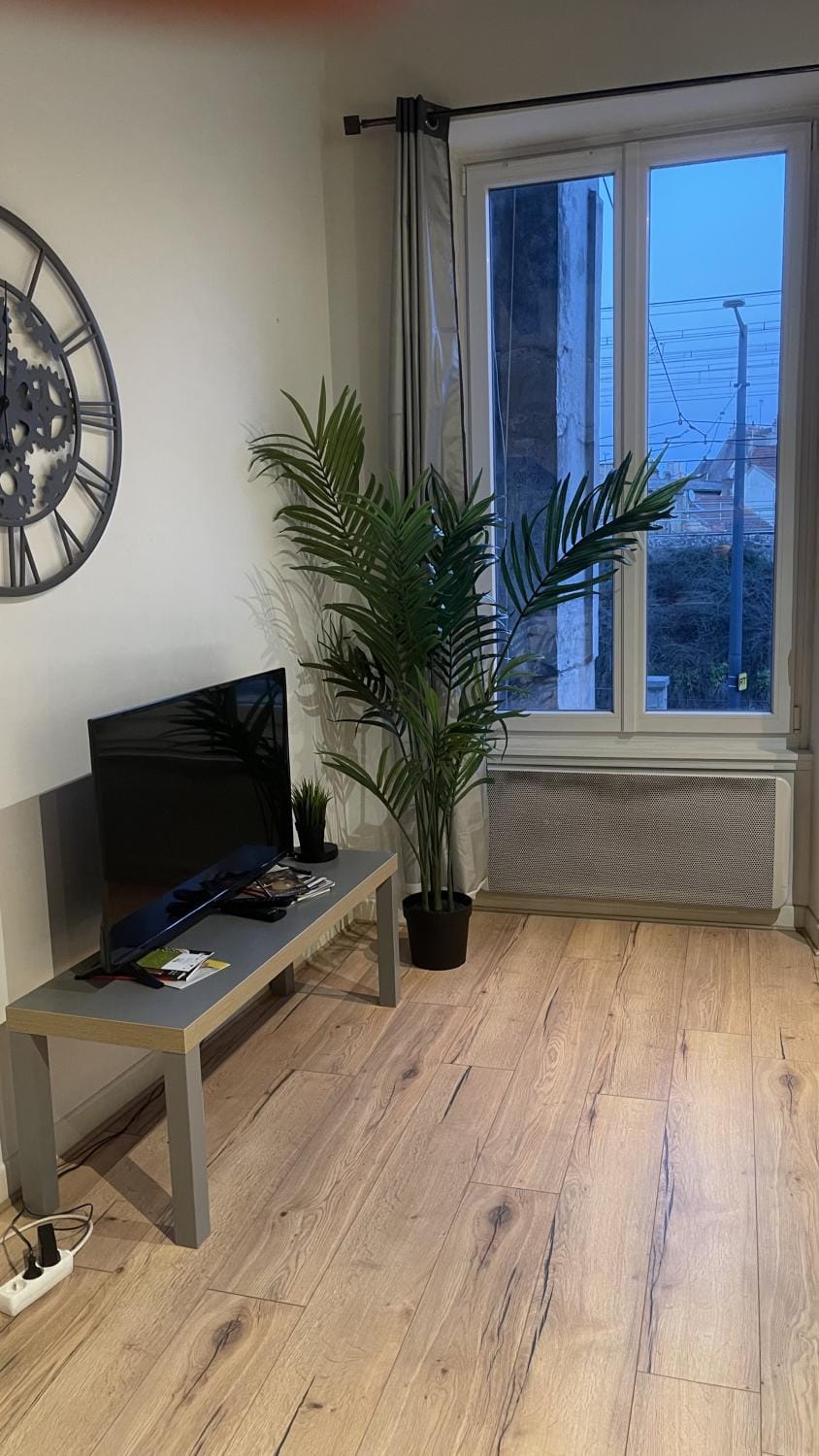 ARQUEBUSE proche gare Apartment in Dijon