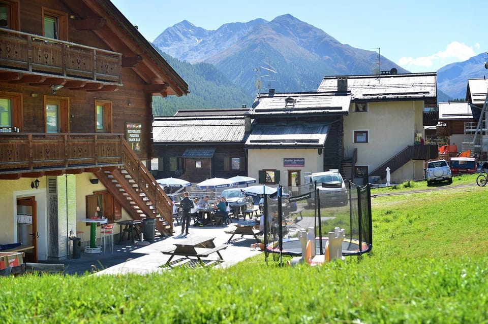 APPARTAMENTI SAN GIOVANNI Apartment in Canton of Grisons