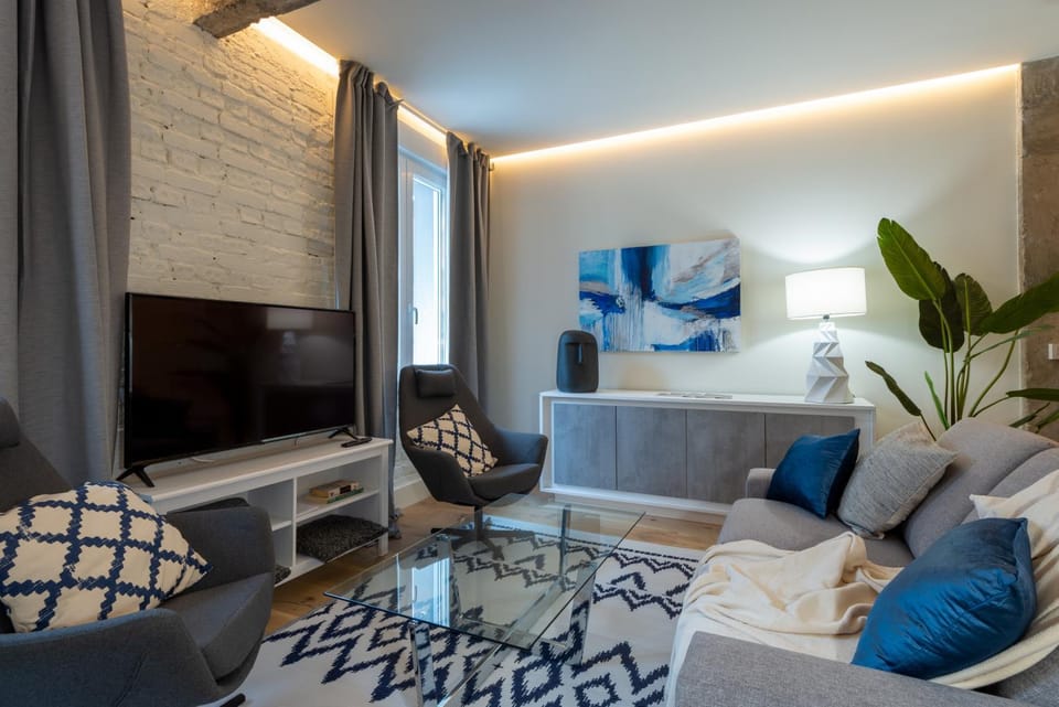 Living room, Lounge or bar