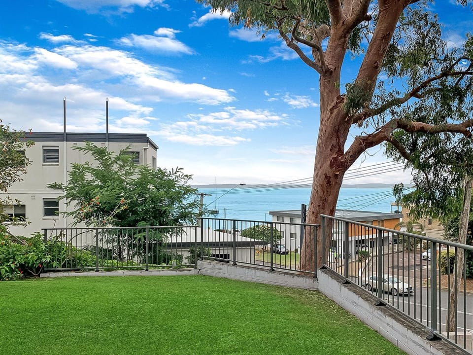 Northward Unit 1 1 2 Magnus St Nelson Bay Apartment in Nelson Bay