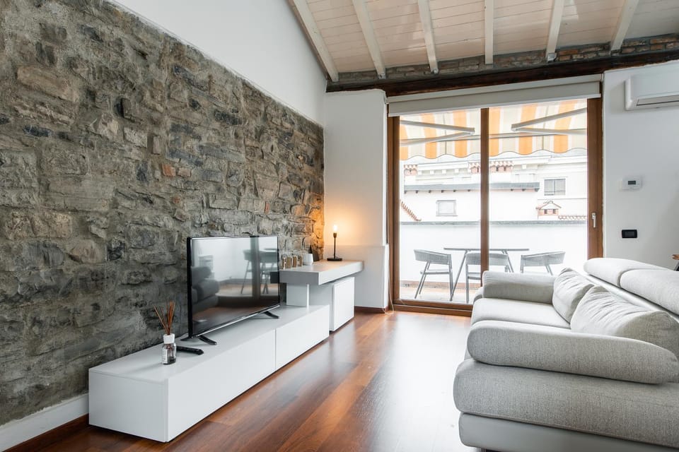 TV and multimedia, Living room, Seating area