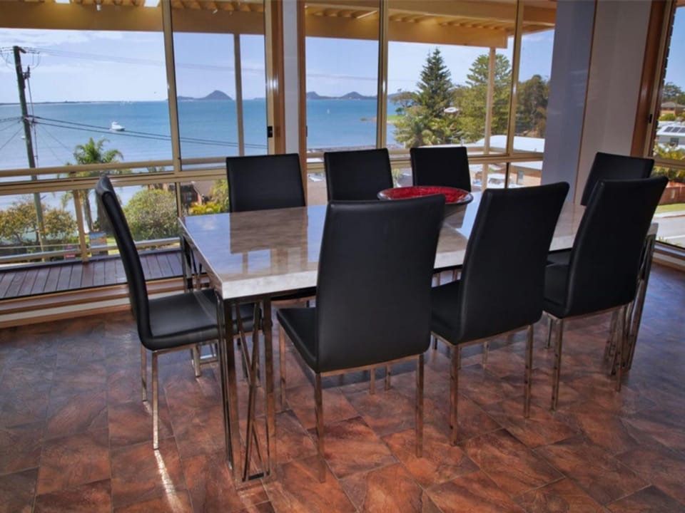Seaside Serenity Soldiers Point House in New South Wales