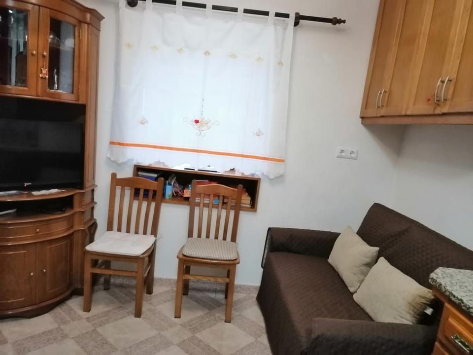 Communal lounge/ TV room, TV and multimedia, Living room