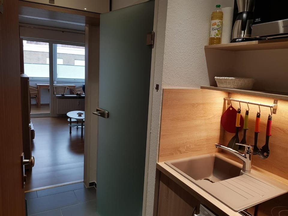 Coffee/tea facilities, Kitchen or kitchenette