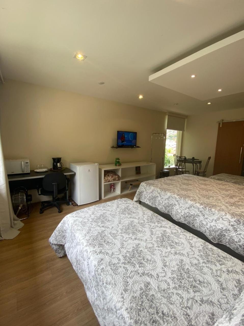 Photo of the whole room