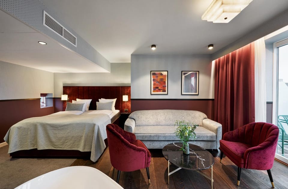 Living room, Bedroom