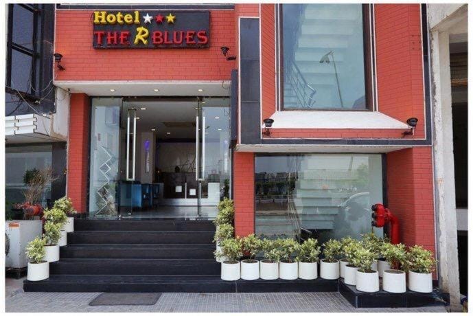 Hotel The R Blues - Near IGI Airport New Delhi Hotel in New Delhi