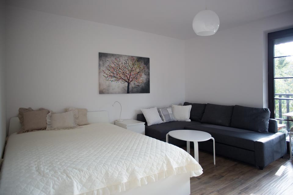 Bed, Living room, Seating area