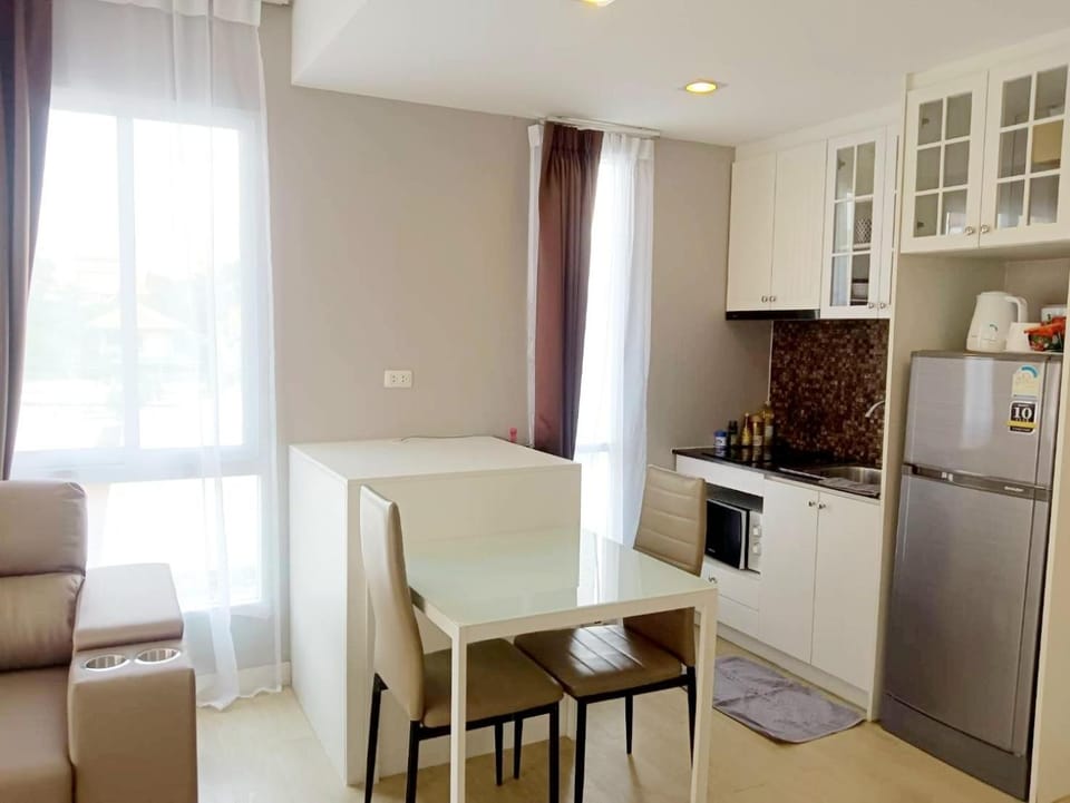 Chic 1BR near WON Beach Bangsaen Apartment in Chon Buri Changwat