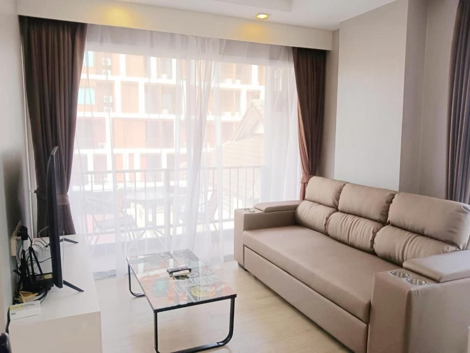 Chic 1BR near WON Beach Bangsaen Apartment in Chon Buri Changwat