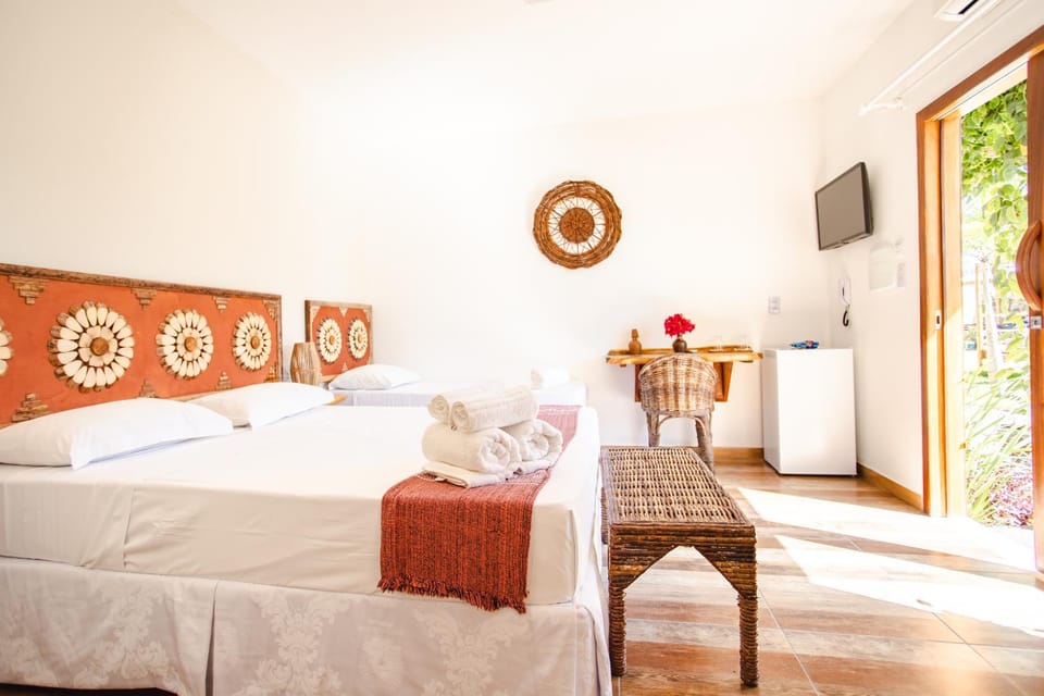 Bed, TV and multimedia, Bedroom, oven