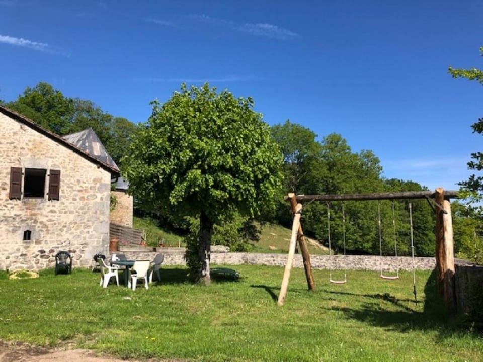 Maison à la ferme avec Pêche Apartment in Auvergne-Rhône-Alpes
