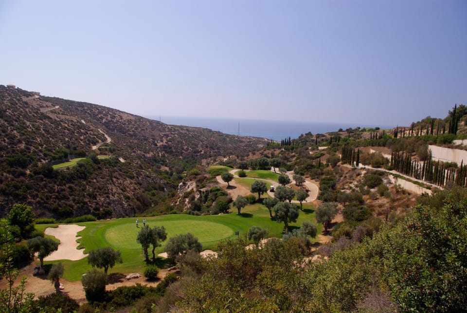 Neighbourhood, Natural landscape, Bird's eye view, Golfcourse, Golfcourse, On site