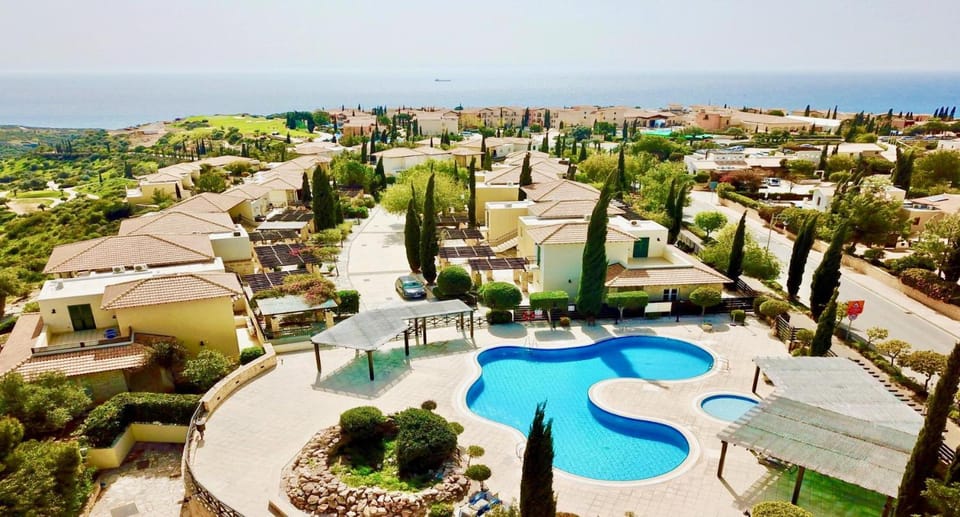 Bird's eye view, Sea view, Swimming pool