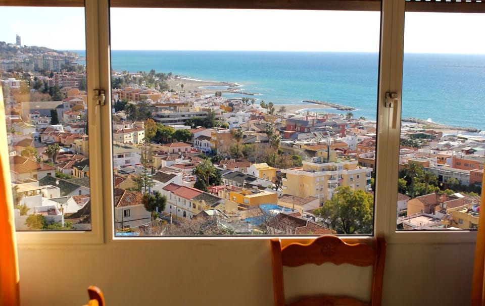 City view, Sea view