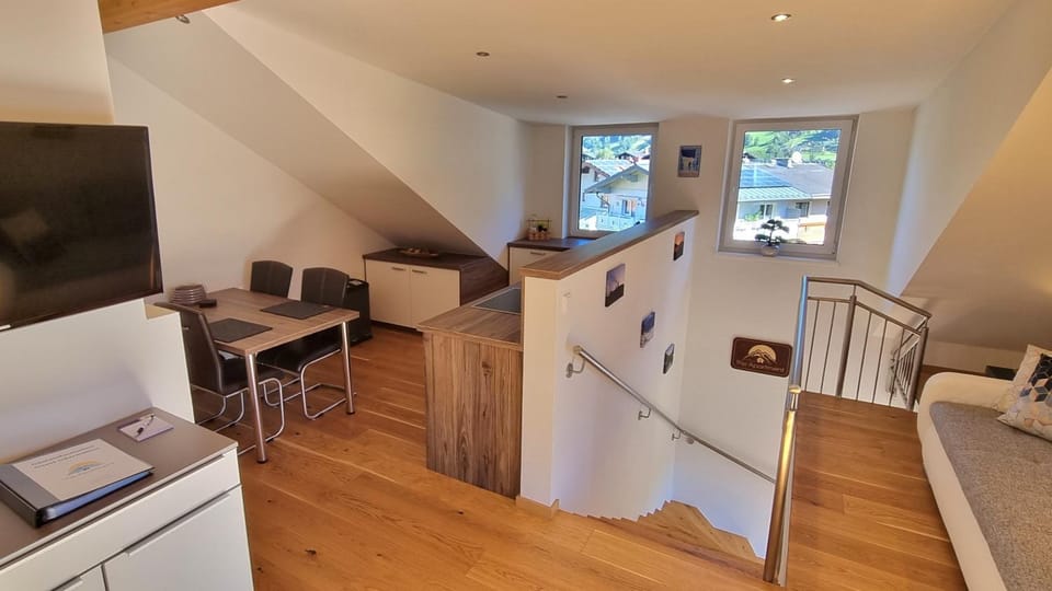 Kitchen or kitchenette, Living room, kitchen