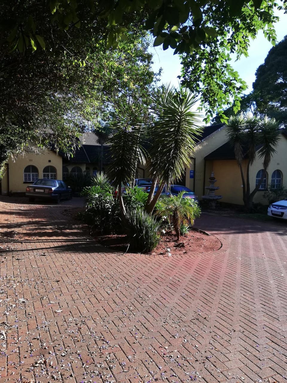 Rocky Ridge Guest House 2 SELF CATERING - No Alcohol allowed Apartment in Roodepoort