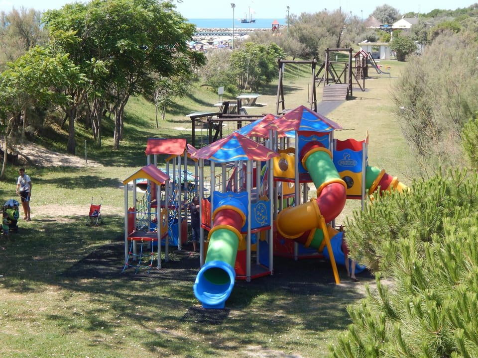 Children play ground, Kids's club, Entertainment