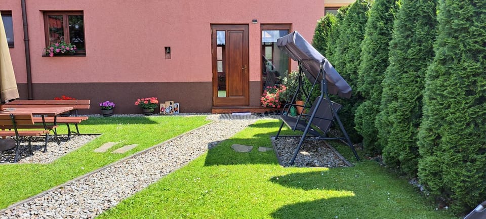 Patio, Garden