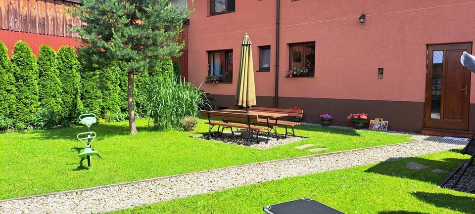 Patio, Garden