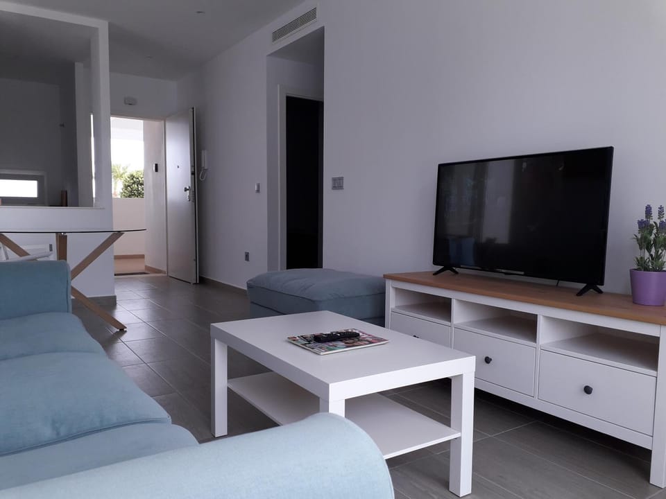 Property building, TV and multimedia, Seating area