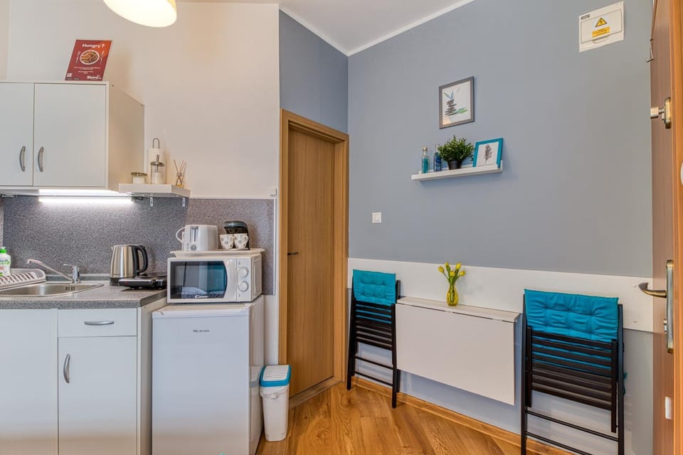 Coffee/tea facilities, Kitchen or kitchenette, toaster