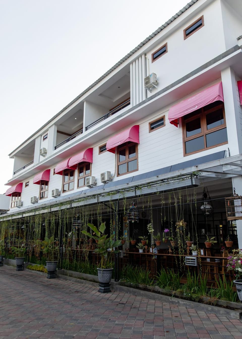 Property building, Facade/entrance