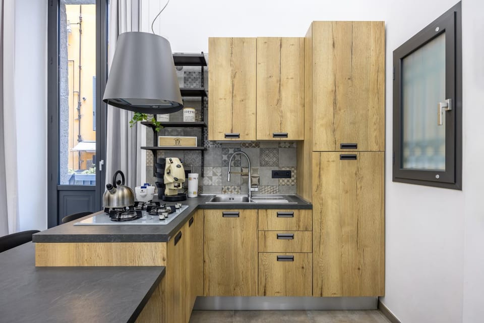 Kitchen or kitchenette