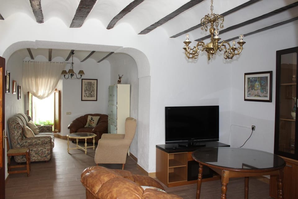 Communal lounge/ TV room, Living room