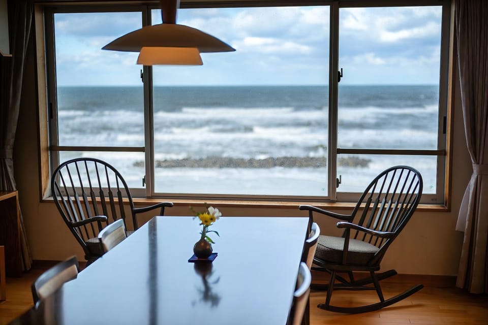 Photo of the whole room, Dining area, Sea view