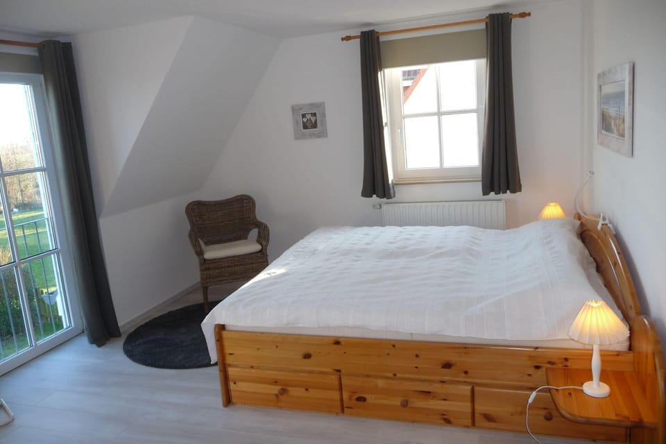 VALI6F001-Haus-Lindenallee-II House in Ostholstein