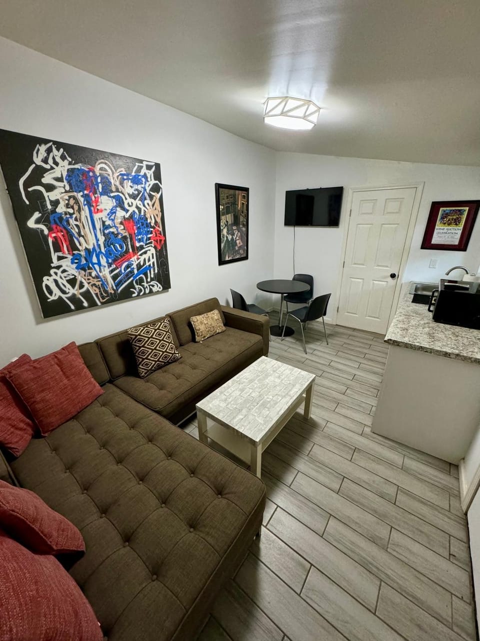 TV and multimedia, Living room, Seating area