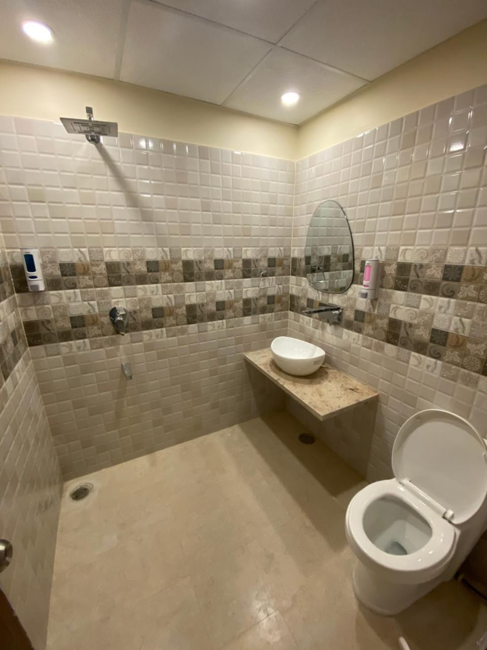 Backpackers Den Hostel in Lucknow