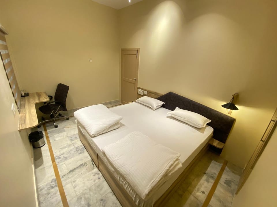 Backpackers Den Hostel in Lucknow