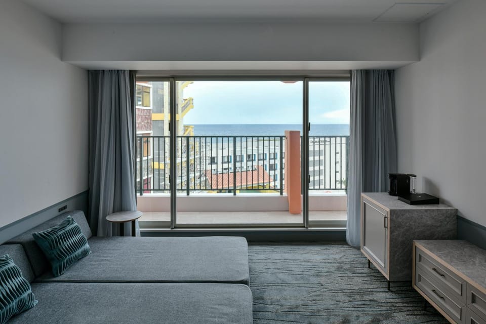 View (from property/room), Balcony/Terrace, Sea view
